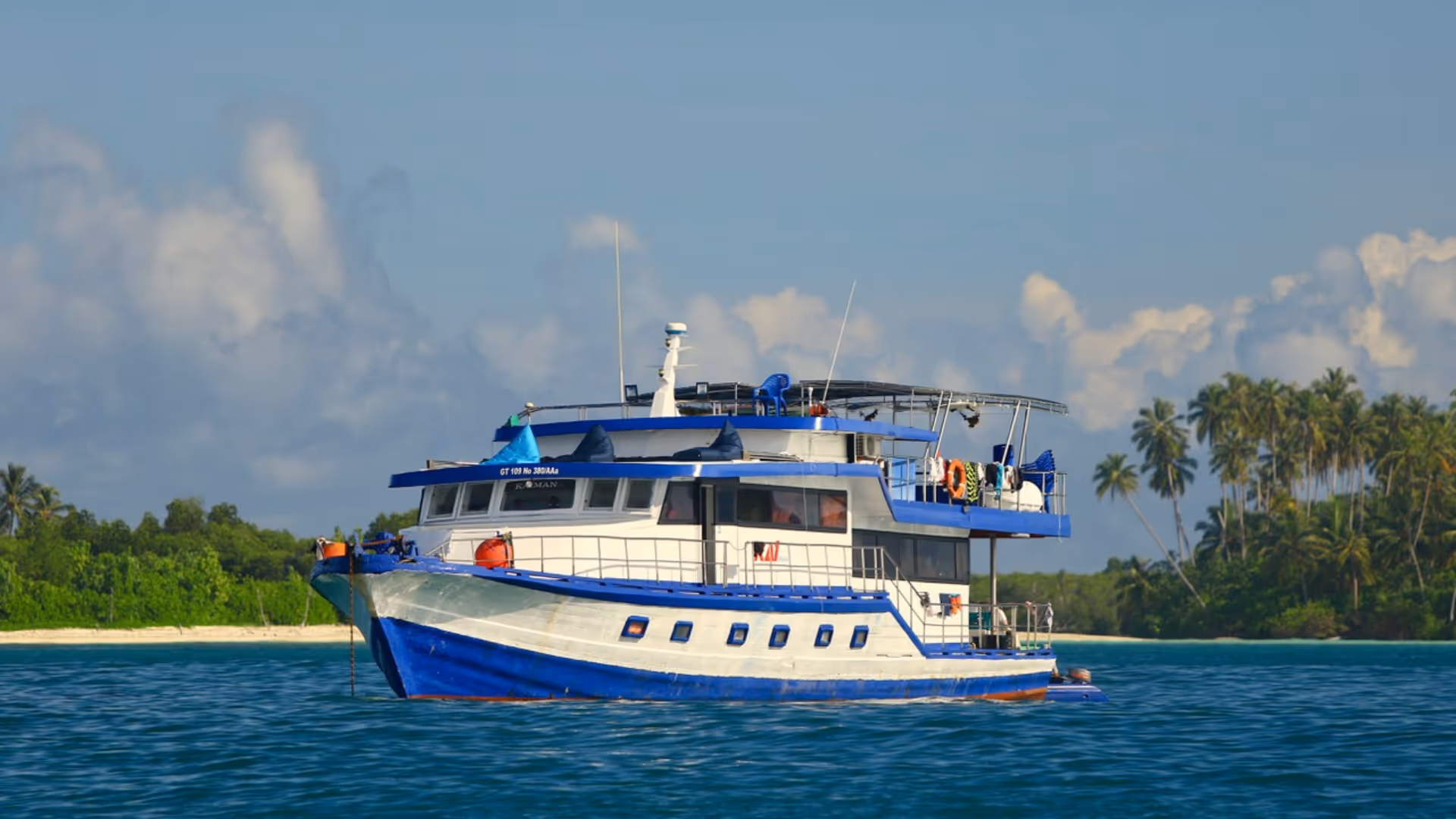 Surf Tribe Mentawai Boat Trip